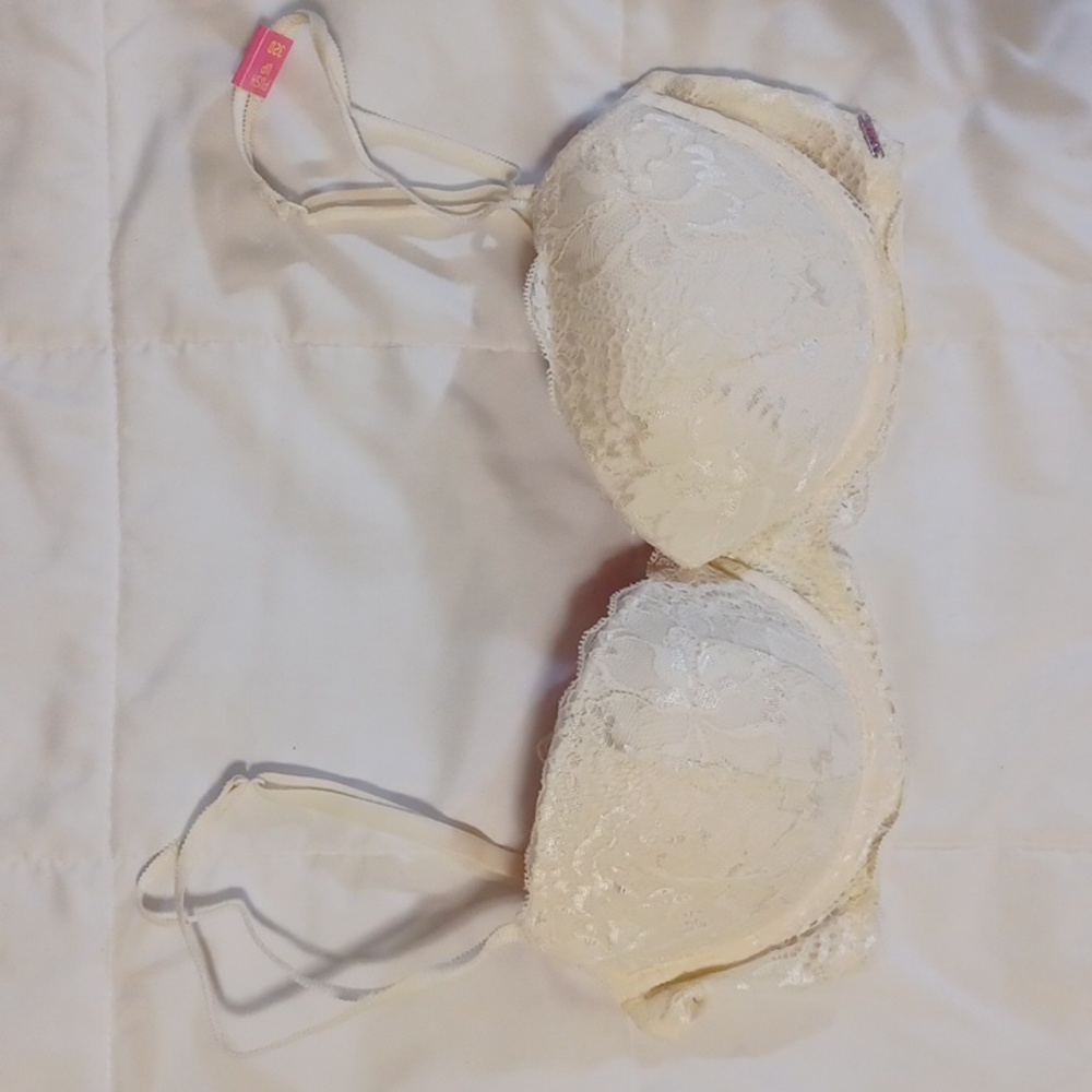 Victoria Secret Pink padded push-up bra